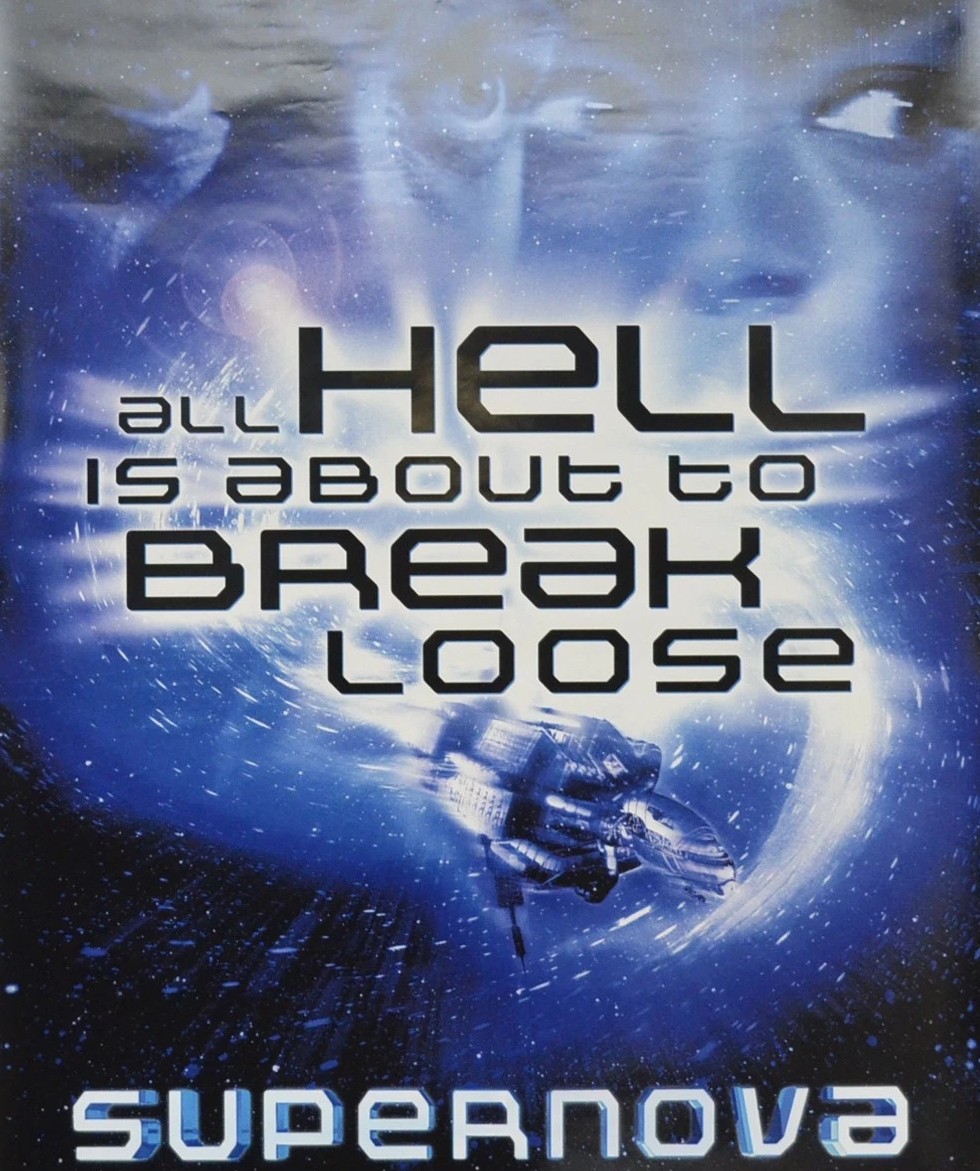 Supernova (2000) ***